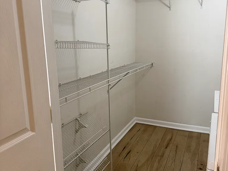 116 Shelby Dr — Photo 12