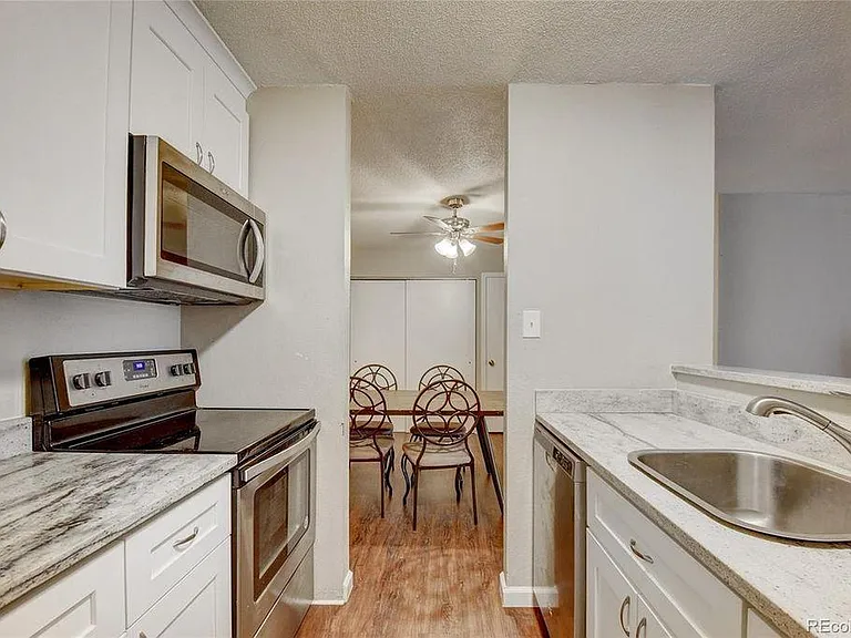 2281 S Vaughn Way #204A — Photo 1