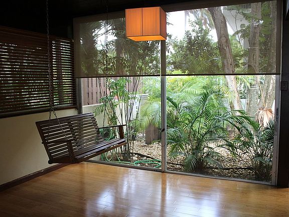 3rd image of 400 N Hibiscus Dr