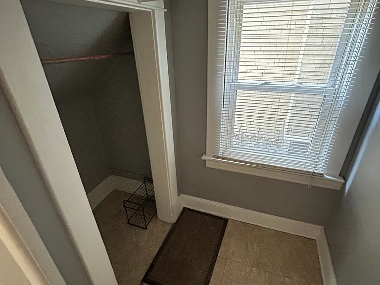 821 Forest Ave #1 — Photo 6