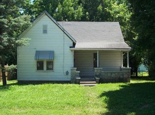 917 Young St, Neosho, MO 64850