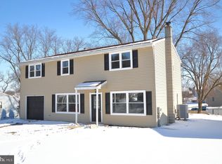 907 Center St, Mount Joy, PA 17552