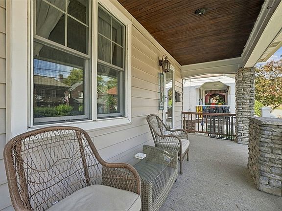 3rd image of 7726 Forbes Ave
