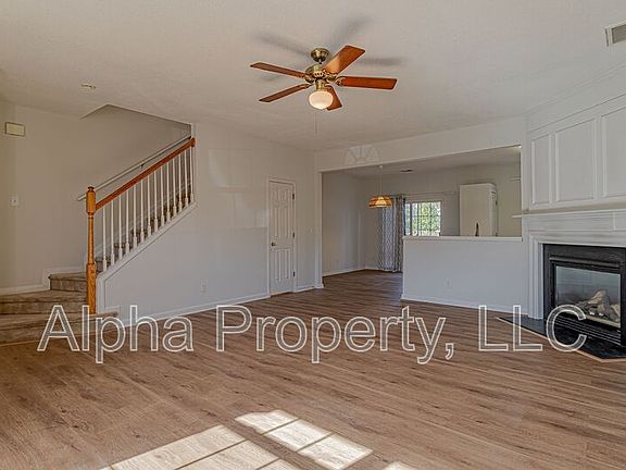3rd image of 119 Waterford Park Dr