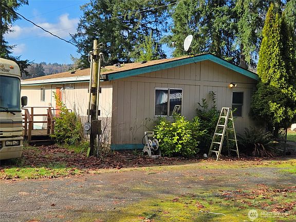 3rd image of 208 Burma Road