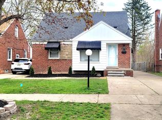 425 Biltmore St, Inkster, MI 48141