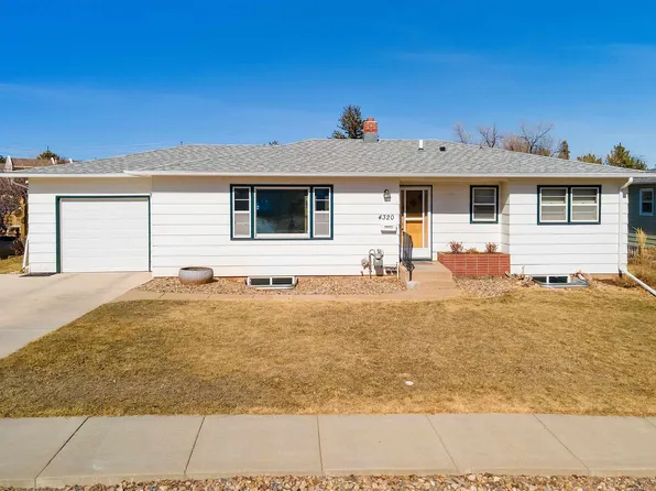 4320 Circle Dr, Rapid City, SD 57702