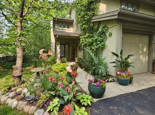 38643 N Forest Ave, Spring Grove, IL 60081