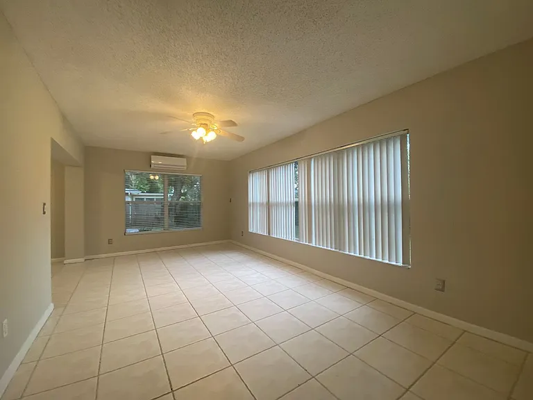 1421 Ridgecrest Rd — Photo 7
