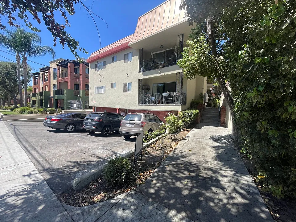 529 N. Adams St. Glendale CA