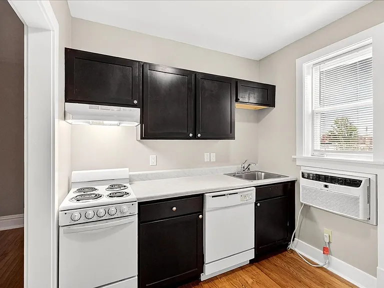 3918 Hereford St #2N — Photo 1