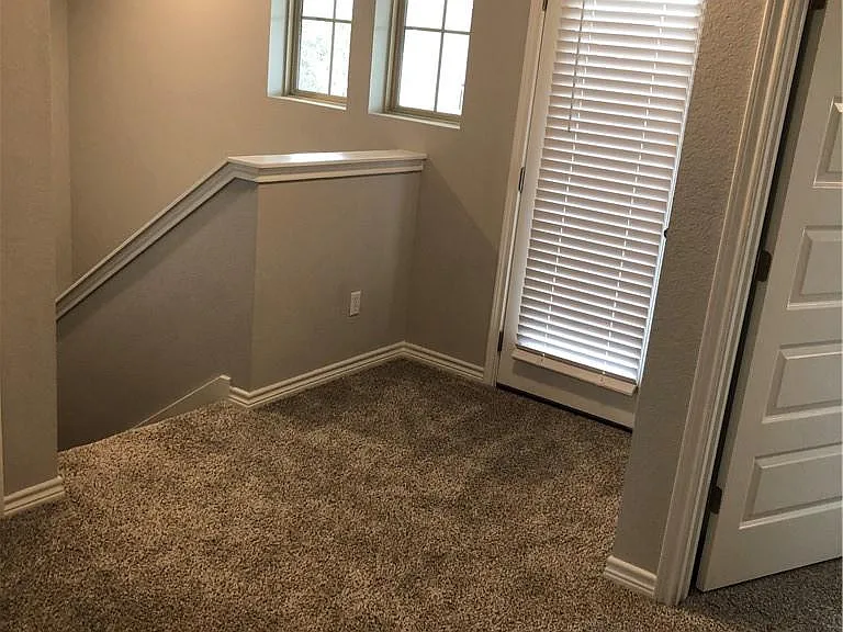 2329 Pecan Island Dr — Photo 16