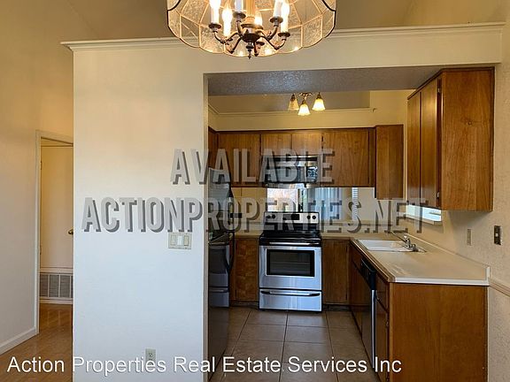 3rd image of 319 Canterbury Ave