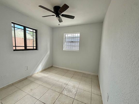 3rd image of 13720 SW 32nd St