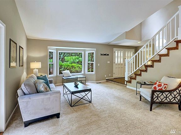 2nd image of 21712 SE 37th St