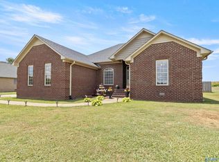 2142 Lindsay Ln S, Athens, AL 35613