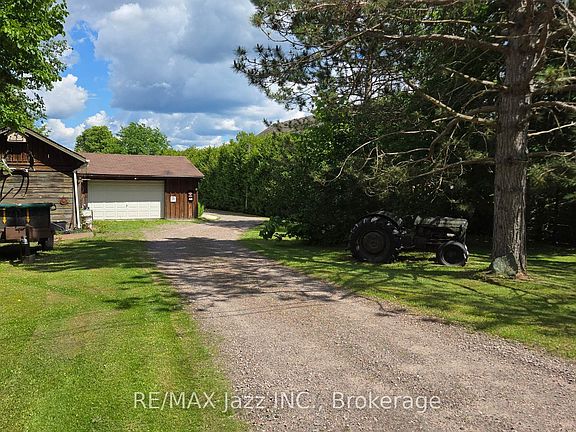 4th image of 61 Gilbert Rd