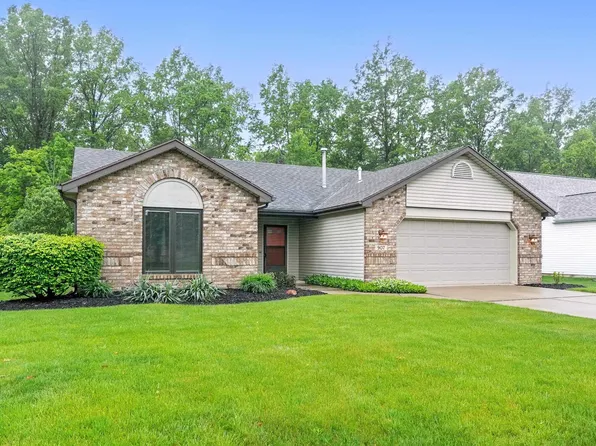907 Woodland Springs Pl, Fort Wayne, IN 46825