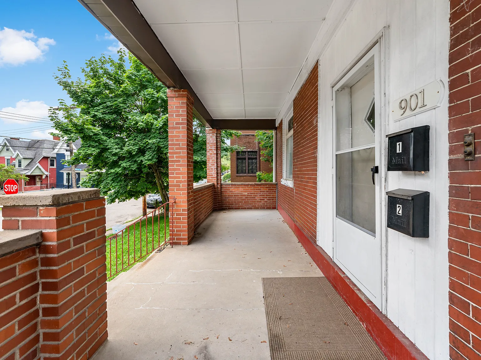 4 bed, 1.5 bath, $1,800 — Photo 3