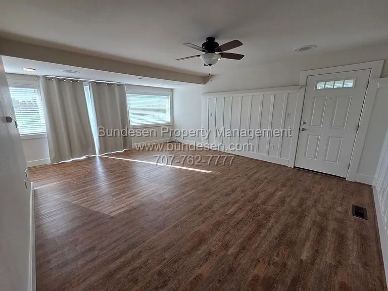 811 Old Adobe Rd — Photo 7
