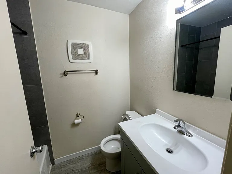 1650 Pearl St #7 — Photo 8