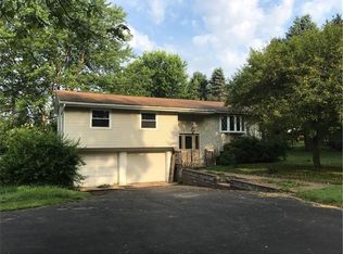 996 Cleland Mill Rd, New Castle, PA 16102