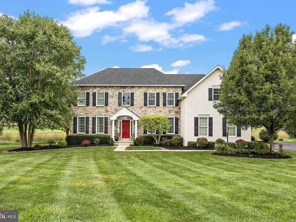 345 Austin Dr, Oxford, PA 19363