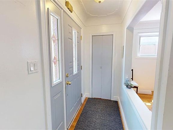 3rd image of 56 Lower Horning Rd