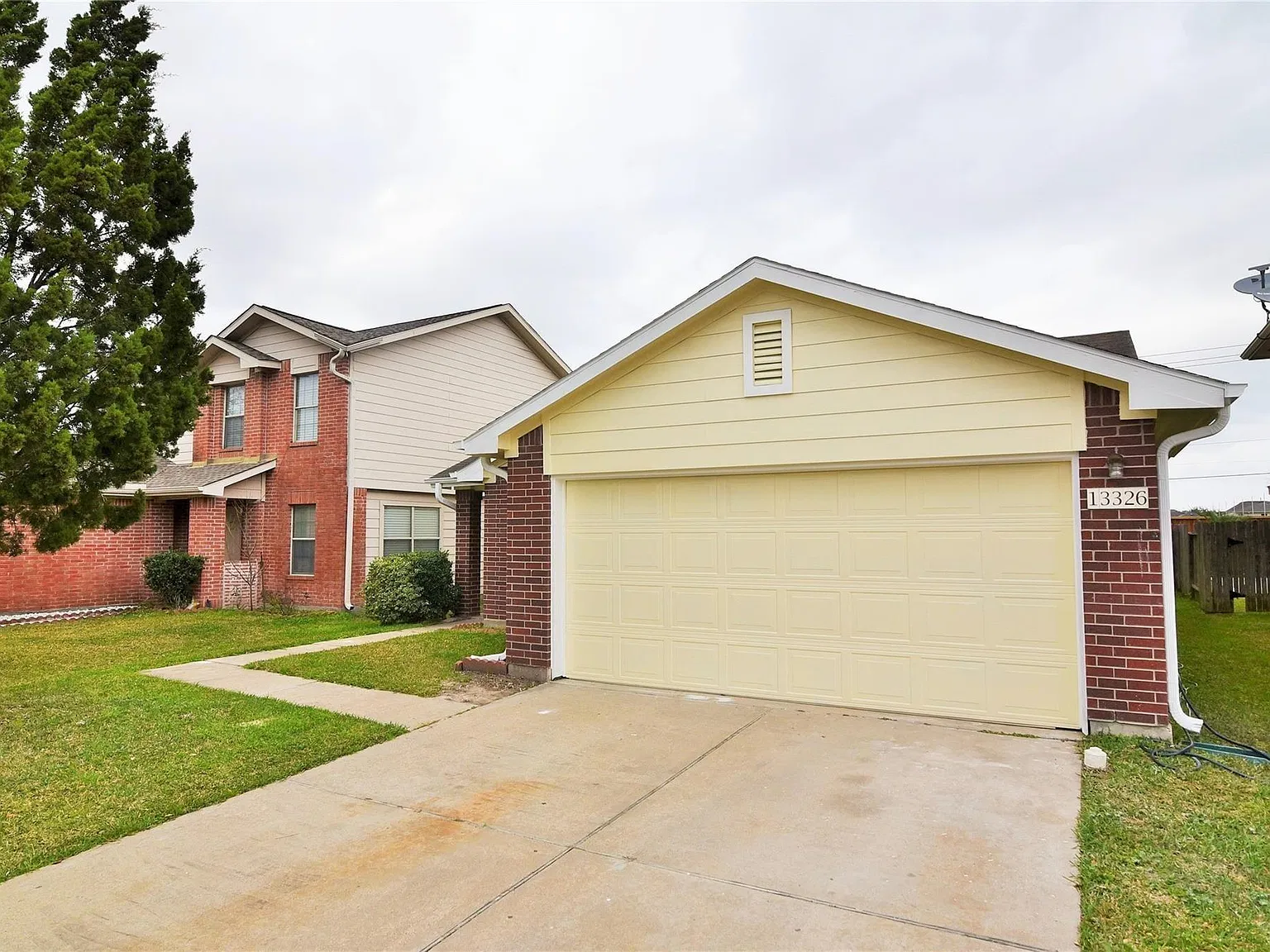 3 bed, 2.0 bath, 1505 sqft, $1,750 — Photo 3