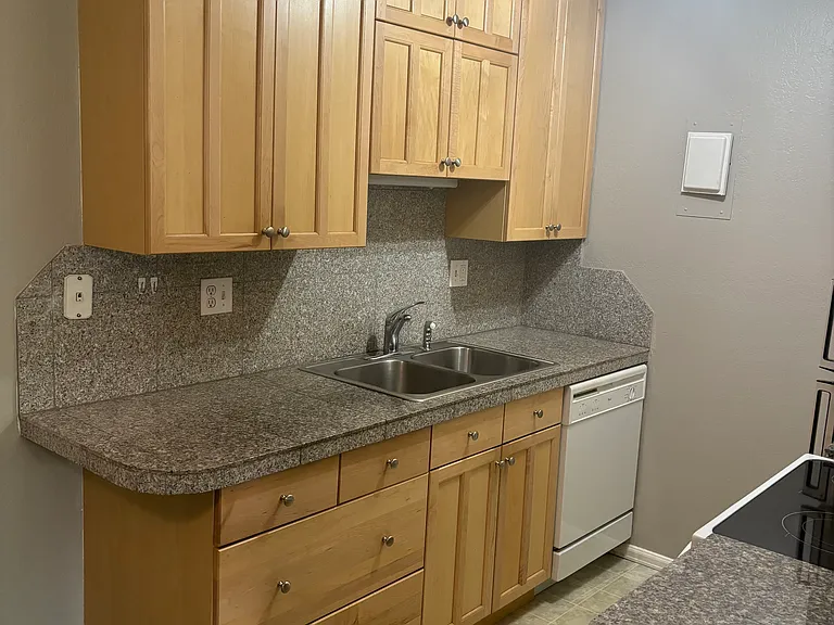 3250 Oneal Cir #G-1 — Photo 2