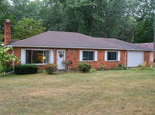 5901 Acres Rd, Sylvania, OH 43560