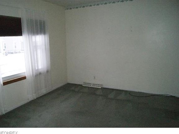 5th image of 110 25th St NW