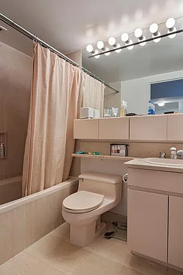 Sold by Avenue Real Estate | media 10