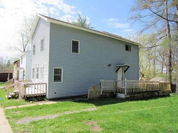 2nd image of 4 Wood St