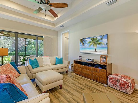 3rd image of 9223 Isla Bella Cir