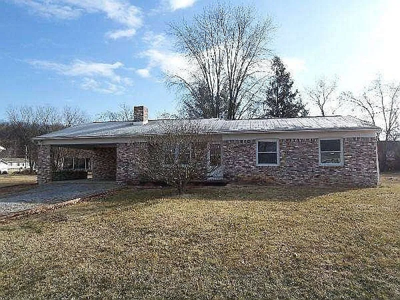 3 E Old Barn Rd photo 1