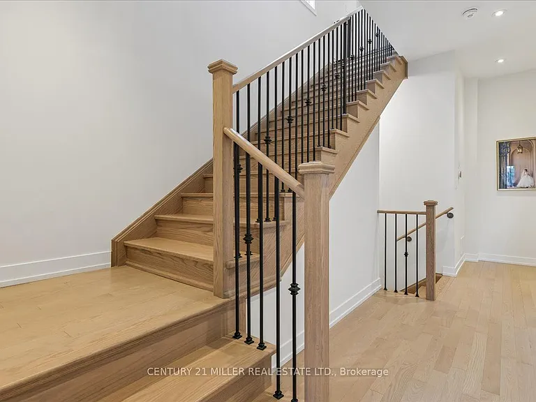 1358 Loon Ln — Photo 16