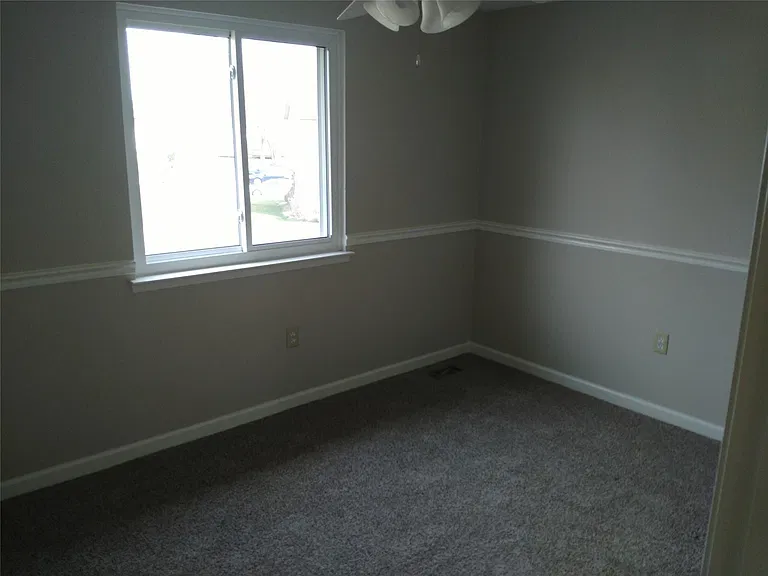 44575 Savery Dr — Photo 16