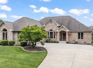 226 Innisbrooke Ave, Greenwood, IN 46142