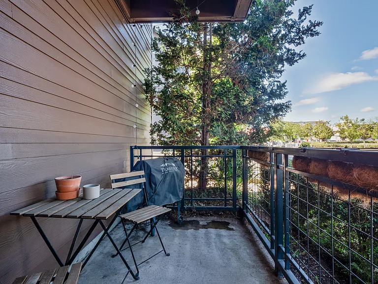 13915 SW Meridian St #108 — Photo 16