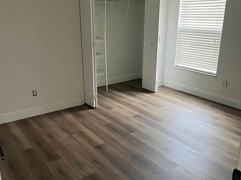 830 Bloomingdale Dr — Photo 16