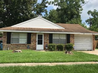 11745 Auburn Dr, Baton Rouge, LA 70816