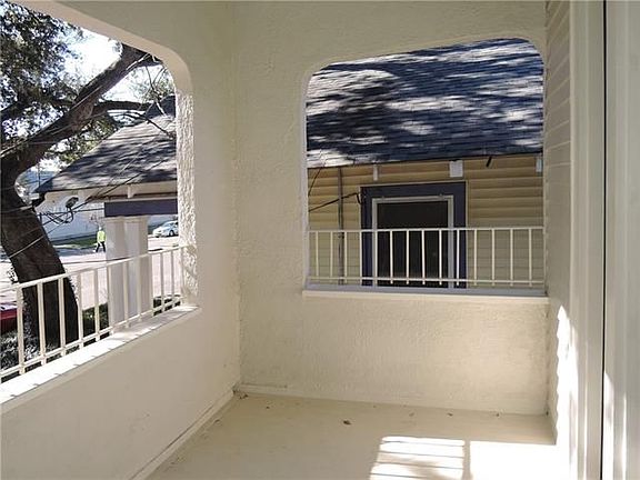 3rd image of 4837 Bienville St