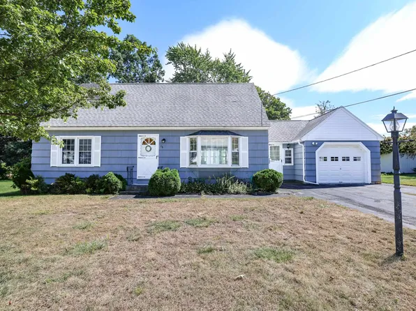 16 Briand Drive, Nashua, NH 03063