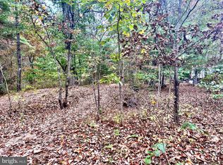 38 Conservation Dr, Hedgesville, WV 25427