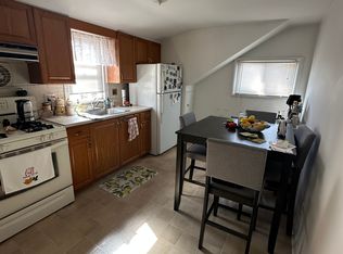 137 Goldenrod Ave #2, Franklin Square, NY 11010