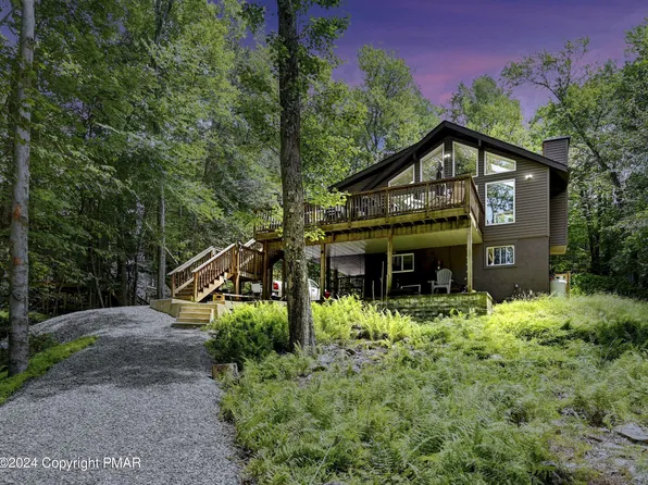 107 Lake Dr E, Gouldsboro, PA 18424