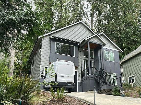 3rd image of 4 Kinglet Ct