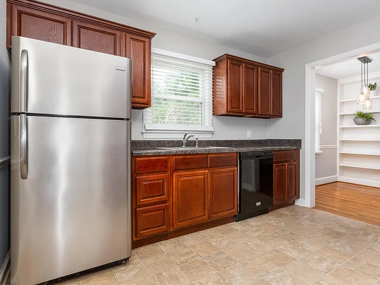 459 Corona St — Photo 5