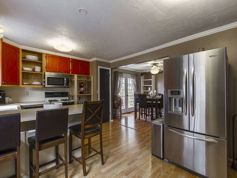 1st image of 2860 W Hazelnut Dr